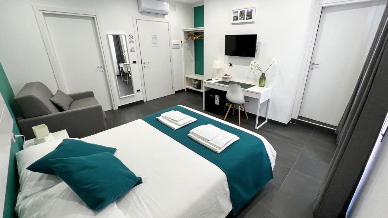 Soave Rooms Napels Buitenkant foto