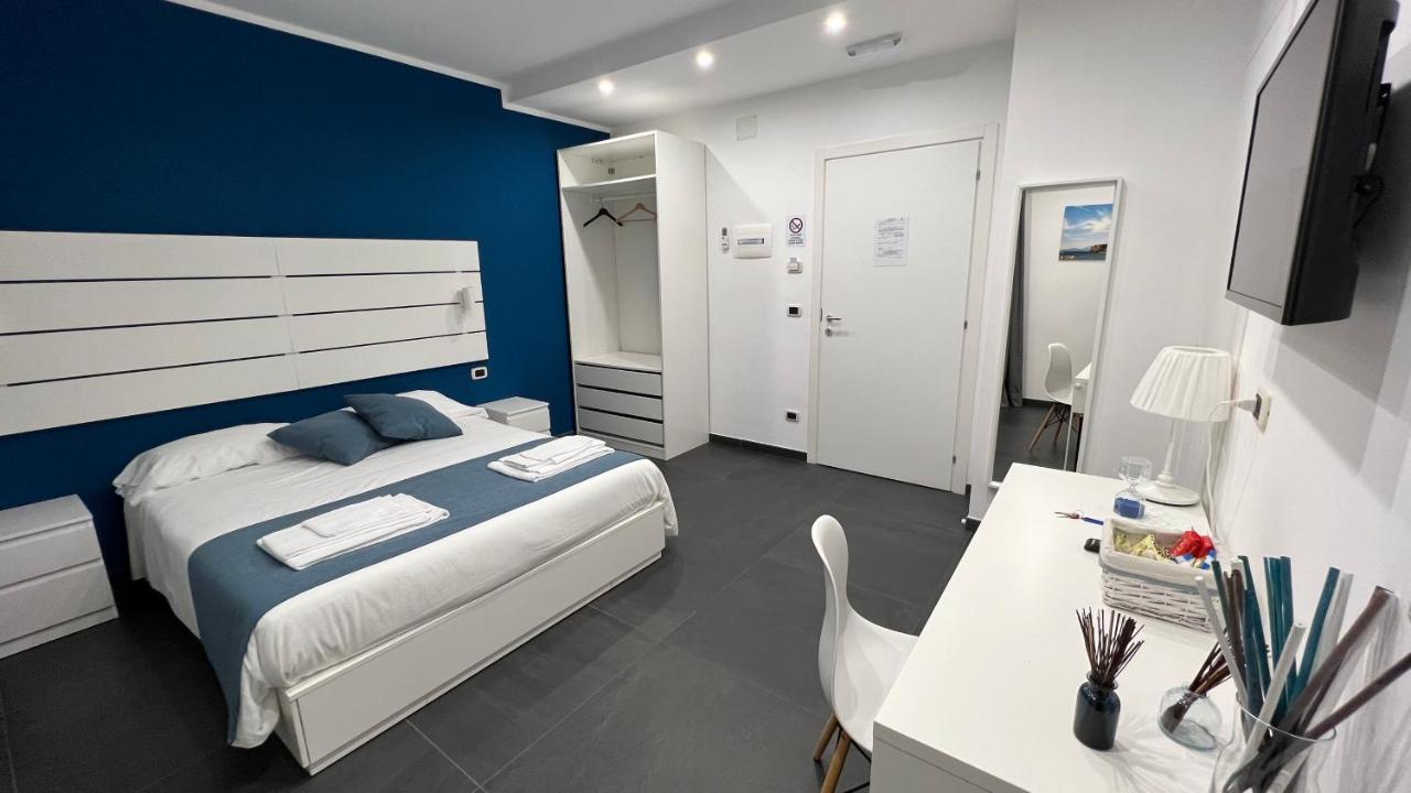 Soave Rooms Napels Buitenkant foto