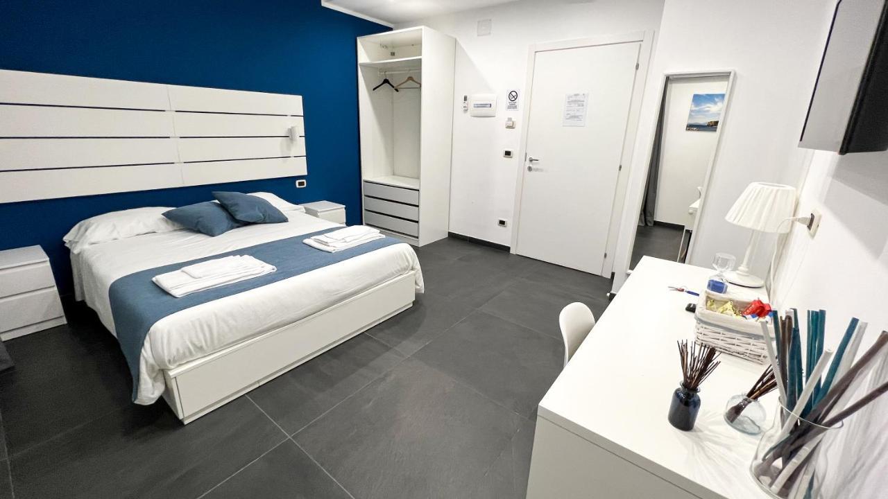 Soave Rooms Napels Buitenkant foto